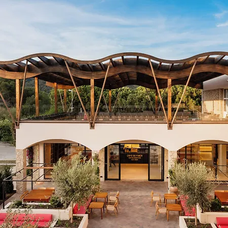 Semesteranläggning (resort) Zel Costa Brava 3*