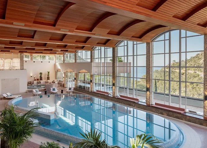 Zel Costa Brava Resort 3*