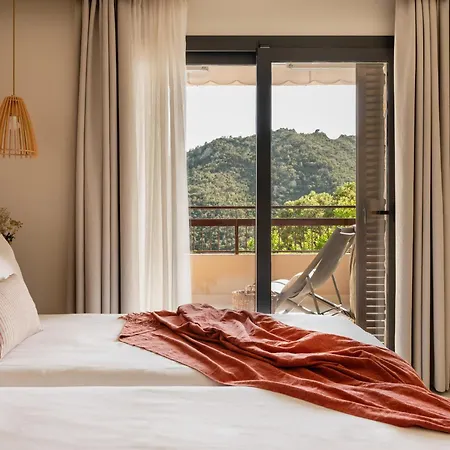 Feriested Zel Costa Brava 3*
